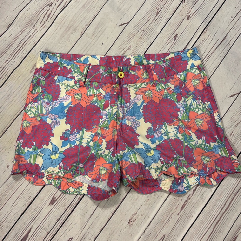 Birdies and Bows Womens Swinging Scallop Shorts Size 10